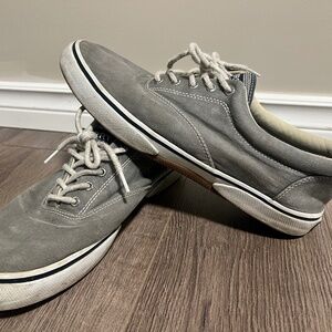 SPERRY SHOES